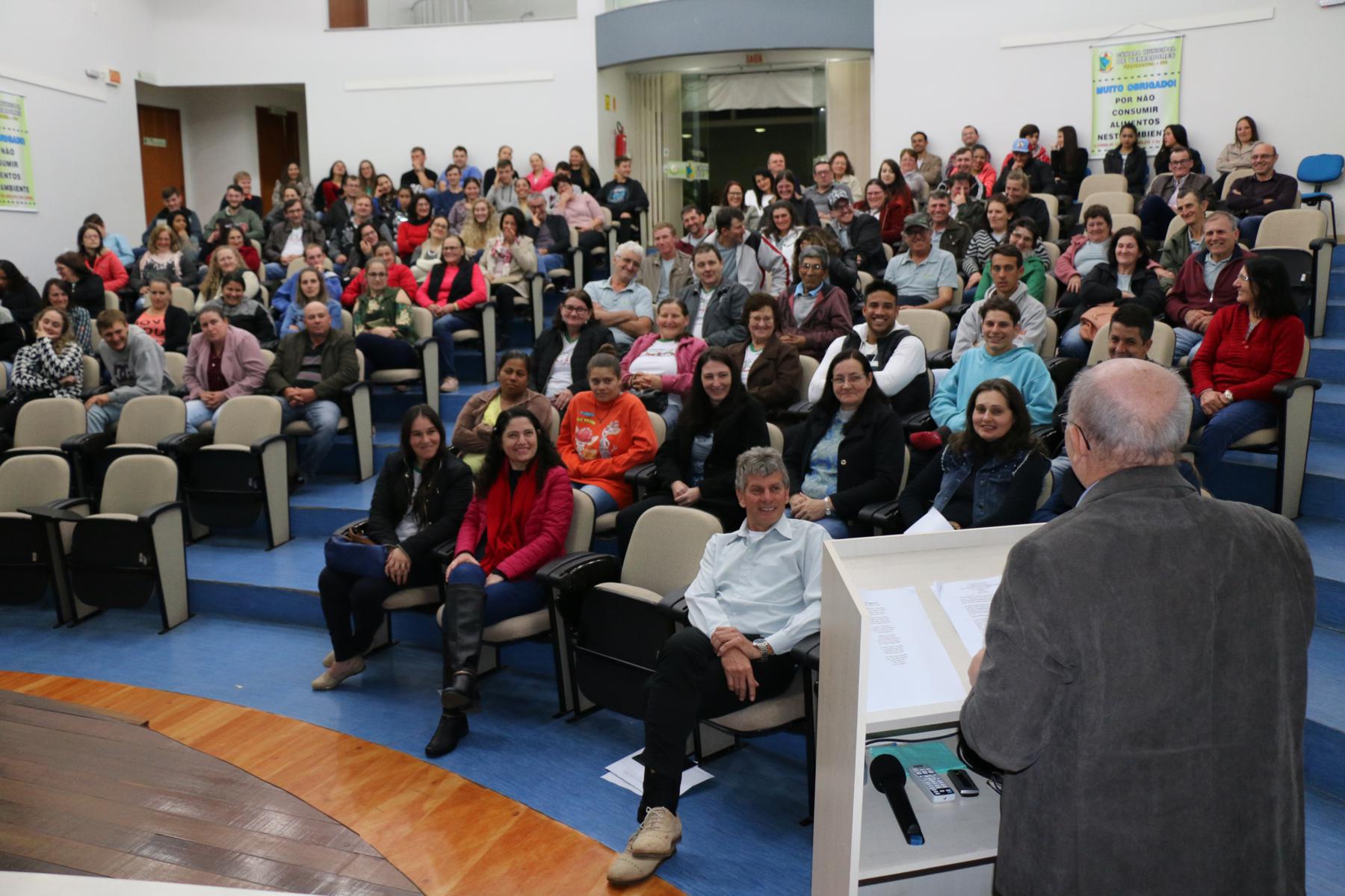 Auditório do Poder Legislativo sedia Encontro Anual dos Alunos do CEJA