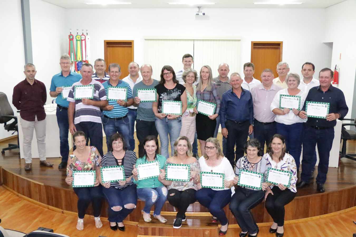 Servidores Públicos com mais de 30 anos recebem homenagem